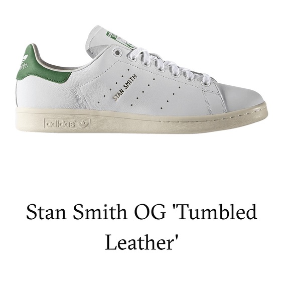 stan smith gold lettering